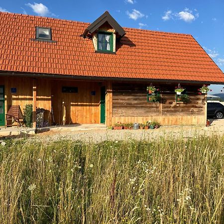 Апартаменти Wooden House Ante Self Check - In And Check - Out Оточац Екстер'єр фото